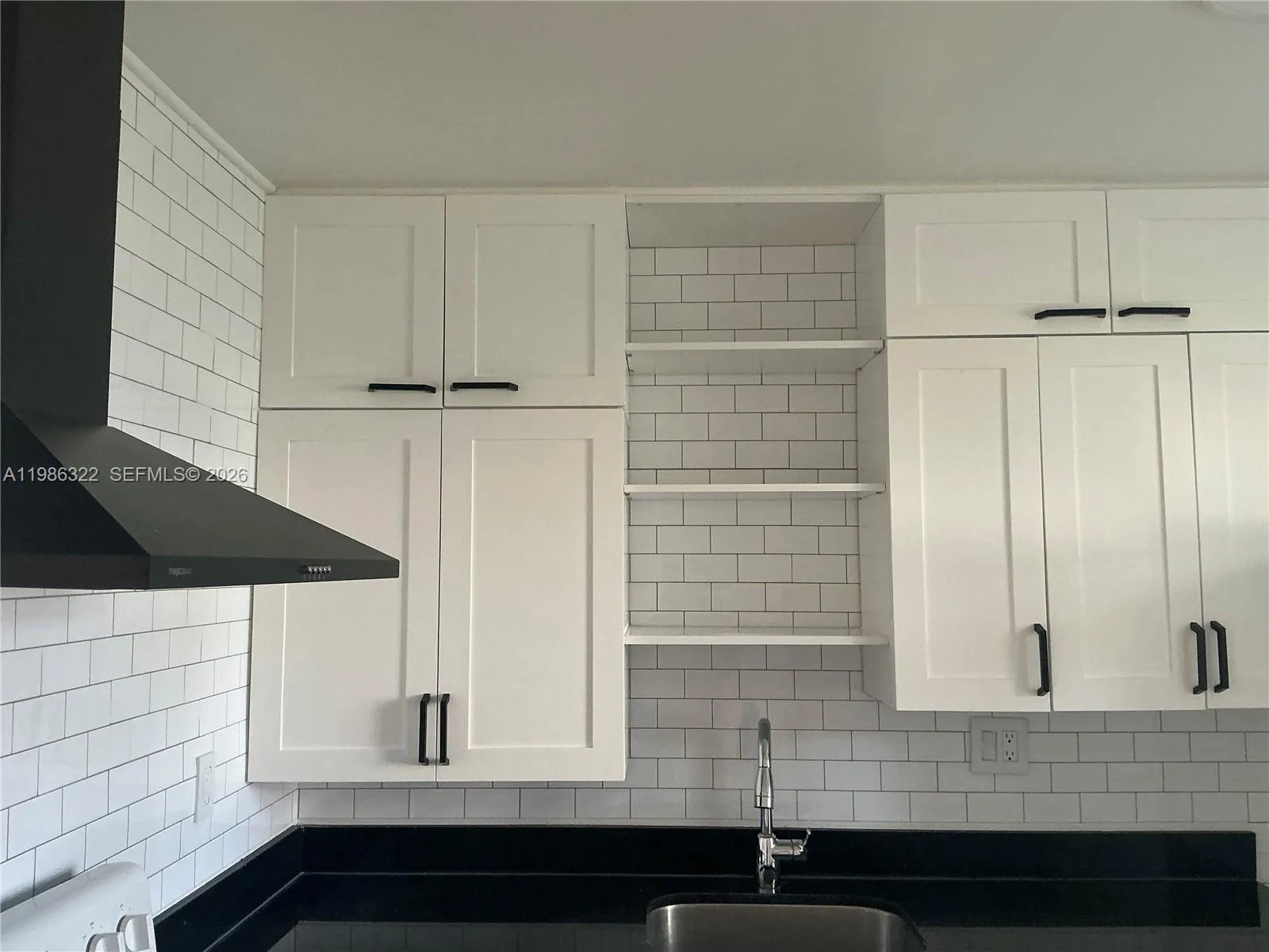 Pompano Beach, Florida 33069, 2 Bedrooms Bedrooms, ,2 BathroomsBathrooms,Residential Lease,For Rent,A11986322