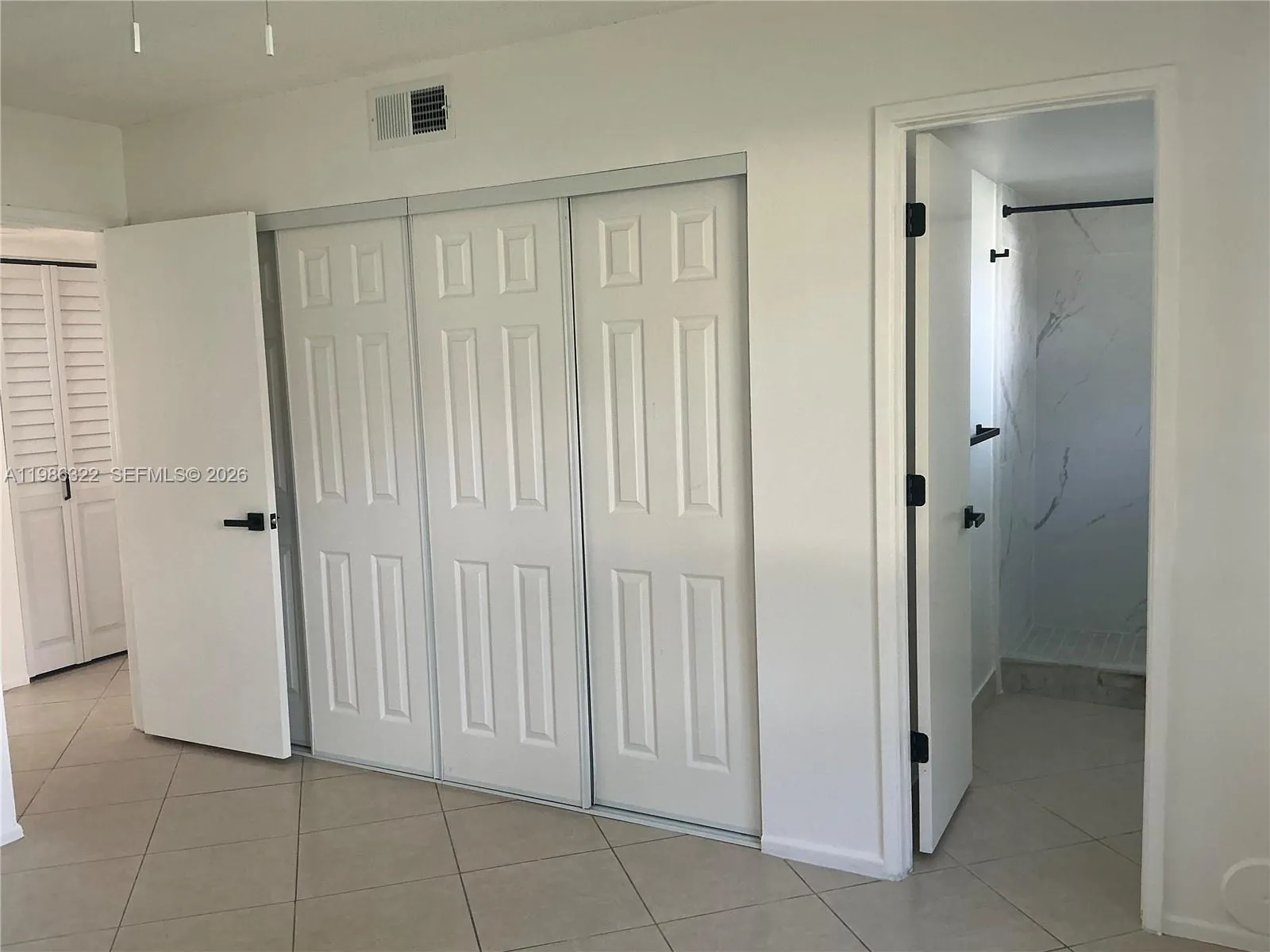 Pompano Beach, Florida 33069, 2 Bedrooms Bedrooms, ,2 BathroomsBathrooms,Residential Lease,For Rent,A11986322