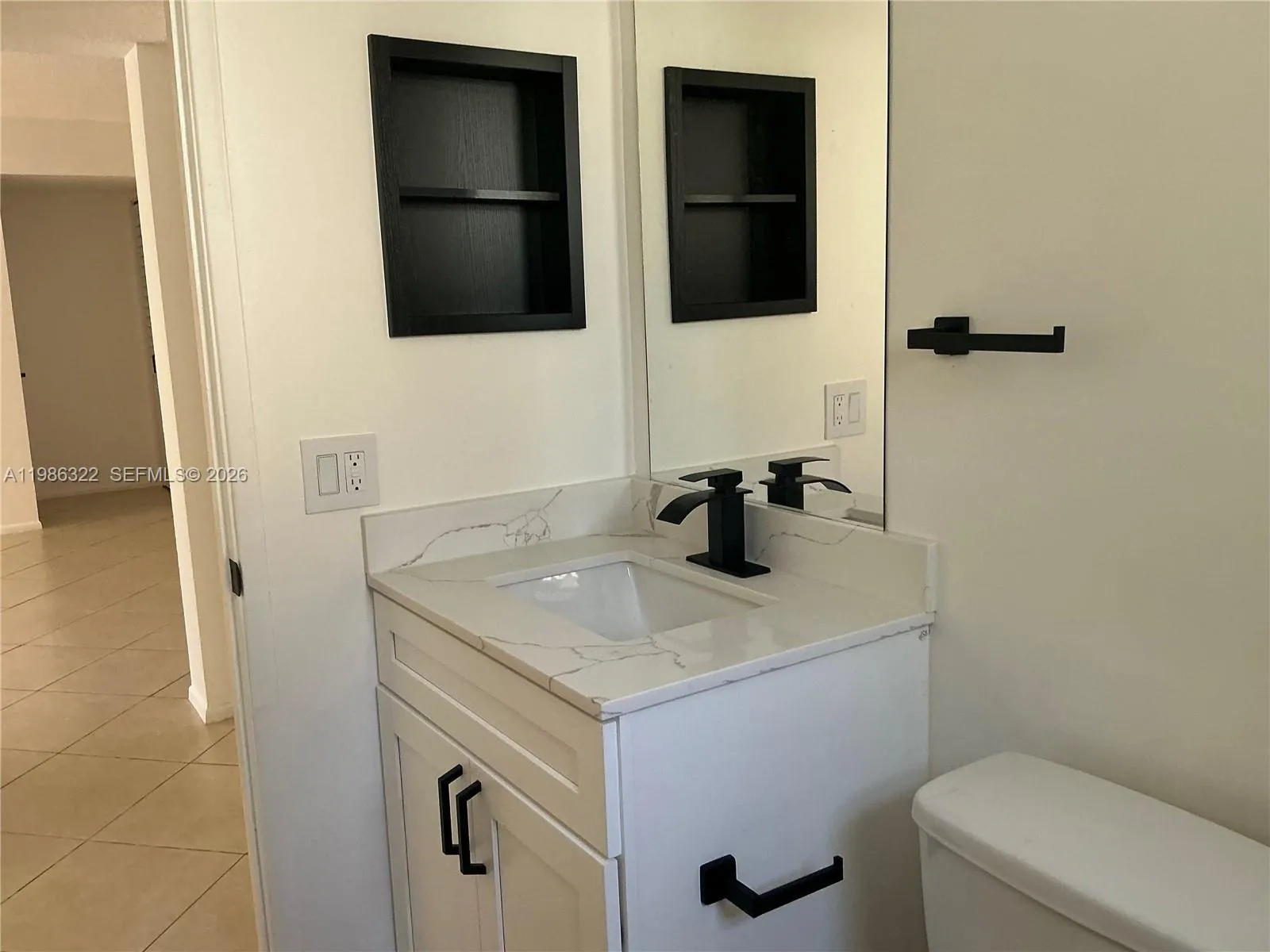 Pompano Beach, Florida 33069, 2 Bedrooms Bedrooms, ,2 BathroomsBathrooms,Residential Lease,For Rent,A11986322