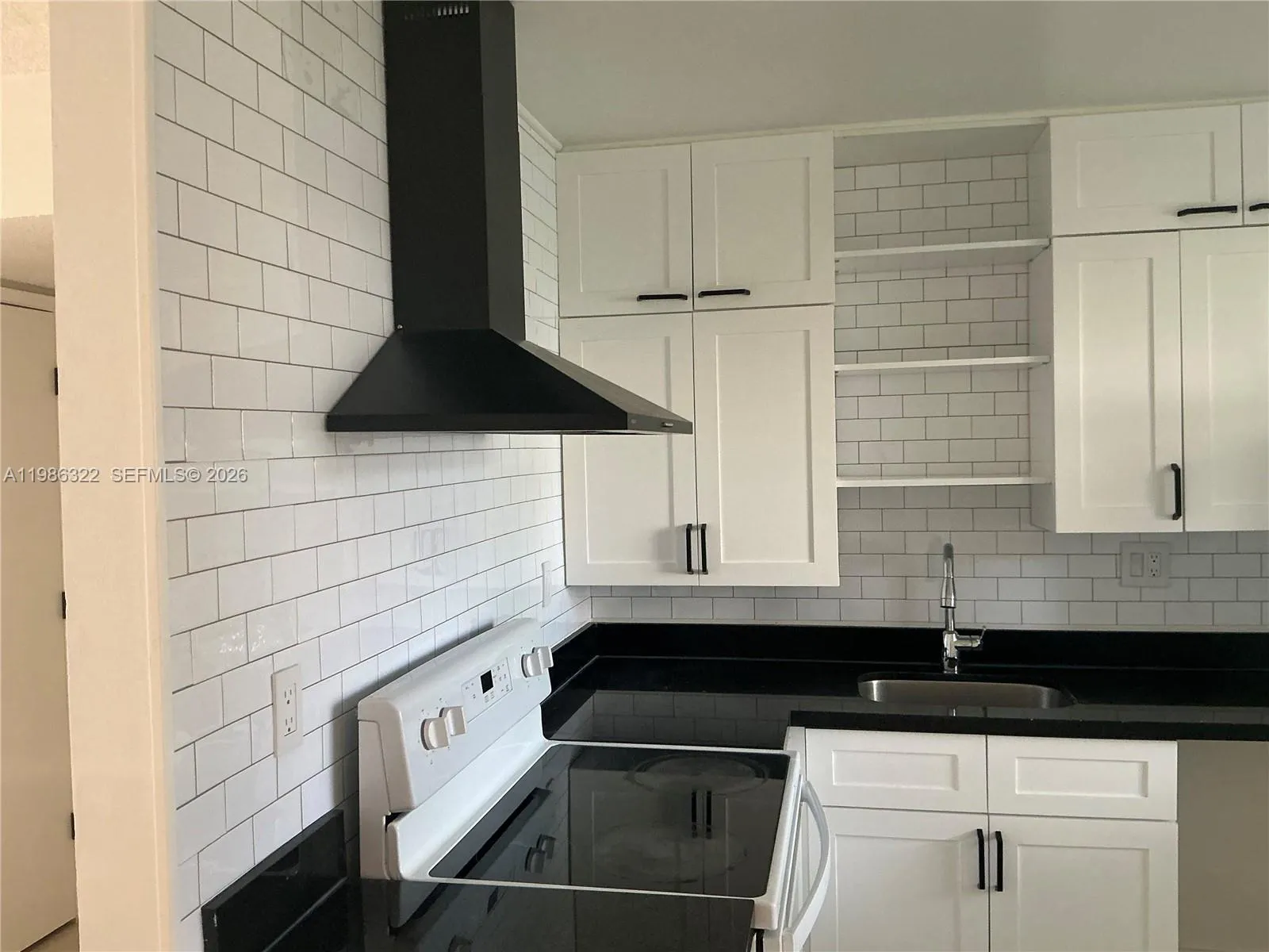 Pompano Beach, Florida 33069, 2 Bedrooms Bedrooms, ,2 BathroomsBathrooms,Residential Lease,For Rent,A11986322