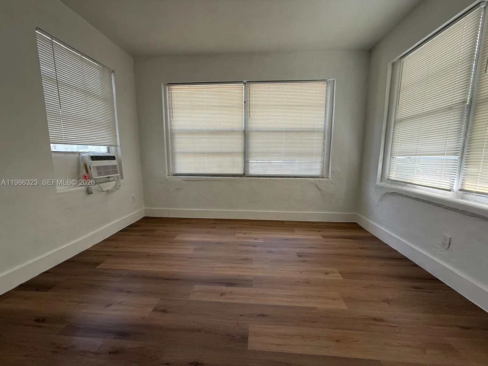 6830 Harding Ave 1, Miami Beach, Florida 33141, Miami Beach, Florida 33141, 1 Bedroom Bedrooms, ,1 BathroomBathrooms,Residential Lease,For Rent,6830 Harding Ave 1, Miami Beach, Florida 33141,A11986323