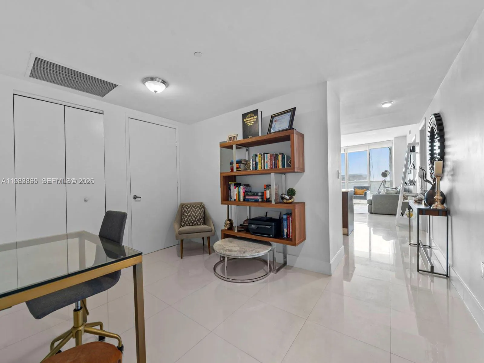 Miami, Florida 33131, 2 Bedrooms Bedrooms, ,2 BathroomsBathrooms,Residential,For Sale,A11983865