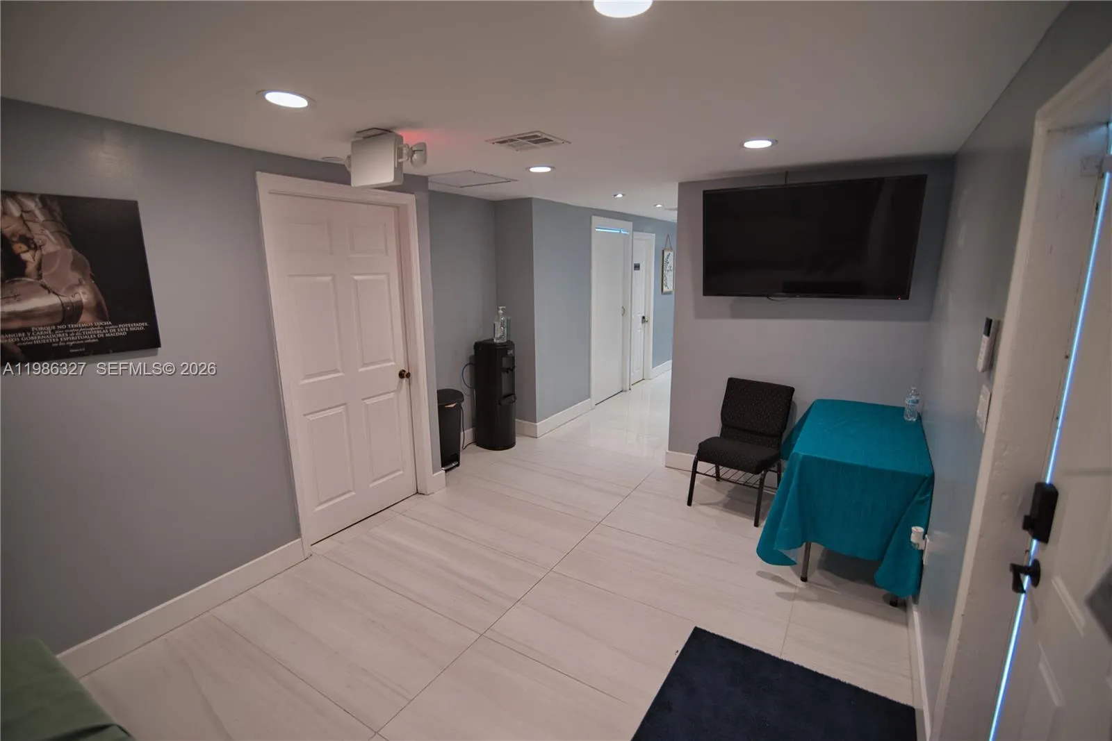 15947 Ne 19th Pl, North Miami Beach, Florida 33162, North Miami Beach, Florida 33162, ,Commercial Lease,For Rent,15947 Ne 19th Pl, North Miami Beach, Florida 33162,A11986327