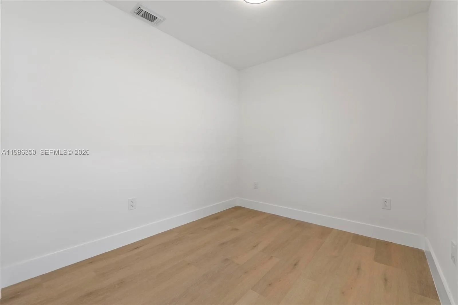 1060 Nw 35th Ct 1060, Miami, Florida 33125, Miami, Florida 33125, 3 Bedrooms Bedrooms, ,1 BathroomBathrooms,Residential Lease,For Rent,1060 Nw 35th Ct 1060, Miami, Florida 33125,A11986350