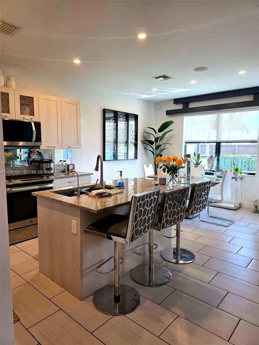 15785 Nw 91st Ct, Miami Lakes, Florida 33018, Miami Lakes, Florida 33018, 3 Bedrooms Bedrooms, ,2 BathroomsBathrooms,Residential Lease,For Rent,15785 Nw 91st Ct, Miami Lakes, Florida 33018,A11986190