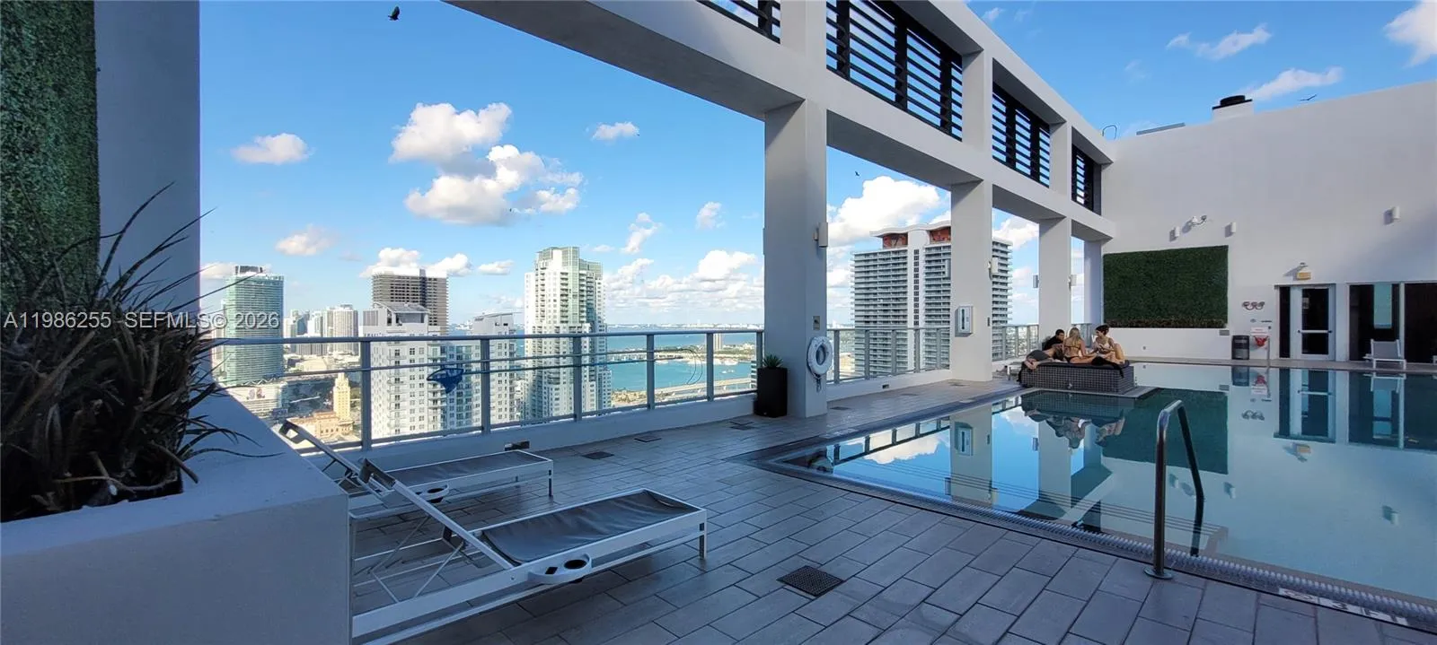 151 Se 1st St 801, Miami, Florida 33131, Miami, Florida 33131, 2 Bedrooms Bedrooms, ,2 BathroomsBathrooms,Residential Lease,For Rent,151 Se 1st St 801, Miami, Florida 33131,A11986255