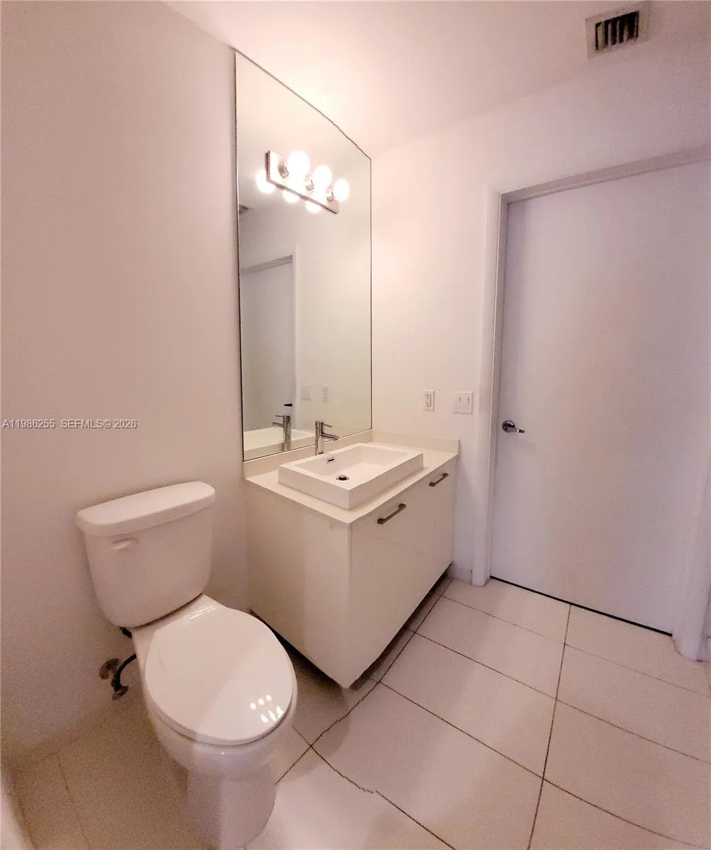 2nd bathroom