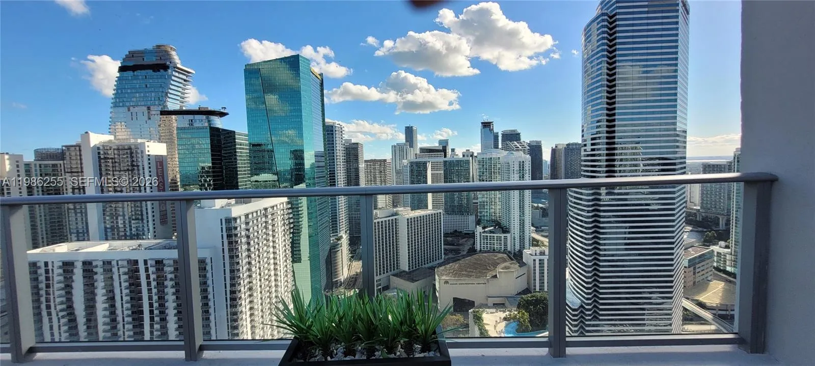 151 Se 1st St 801, Miami, Florida 33131, Miami, Florida 33131, 2 Bedrooms Bedrooms, ,2 BathroomsBathrooms,Residential Lease,For Rent,151 Se 1st St 801, Miami, Florida 33131,A11986255