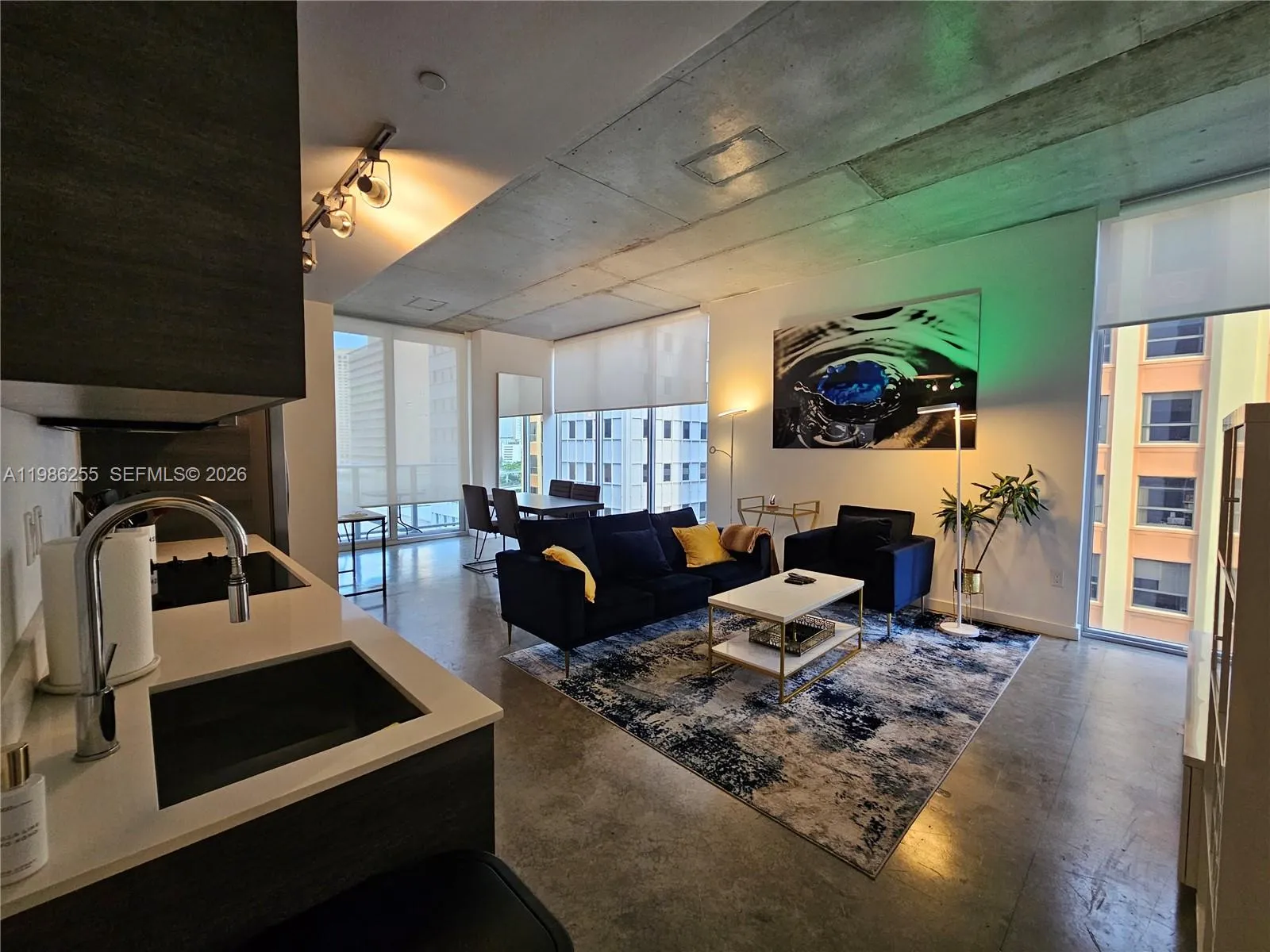 151 Se 1st St 801, Miami, Florida 33131, Miami, Florida 33131, 2 Bedrooms Bedrooms, ,2 BathroomsBathrooms,Residential Lease,For Rent,151 Se 1st St 801, Miami, Florida 33131,A11986255