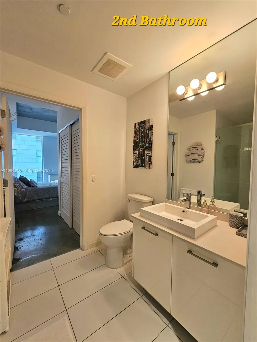 2nd bathroom