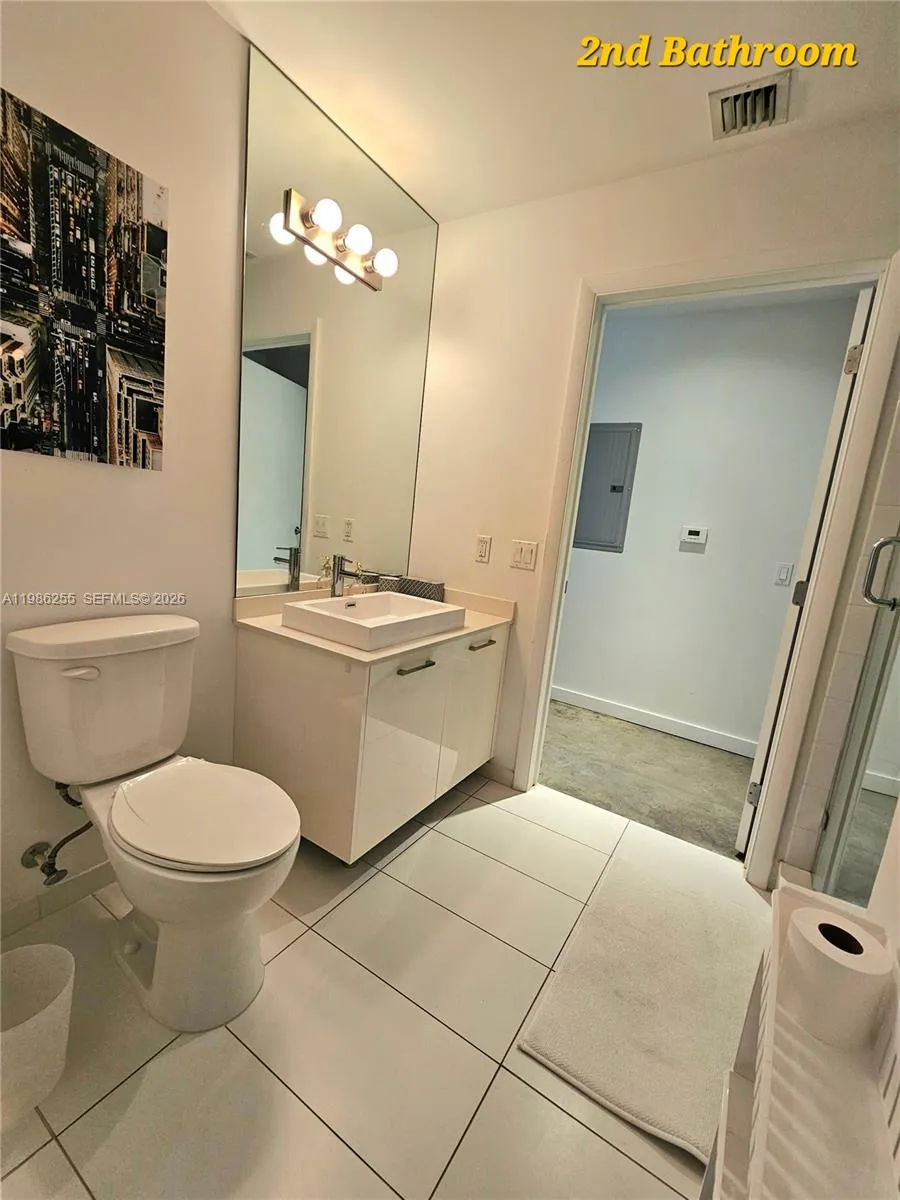 2nd Bathroom