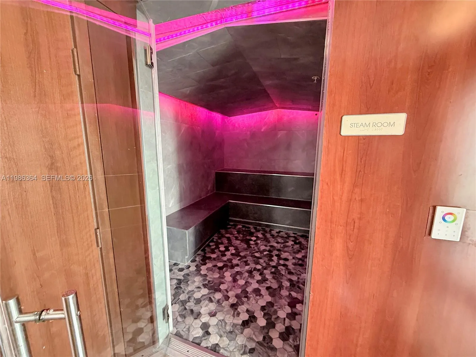 41 Se 5th St 602, Miami, Florida 33131, Miami, Florida 33131, 2 Bedrooms Bedrooms, ,2 BathroomsBathrooms,Residential Lease,For Rent,41 Se 5th St 602, Miami, Florida 33131,A11986364