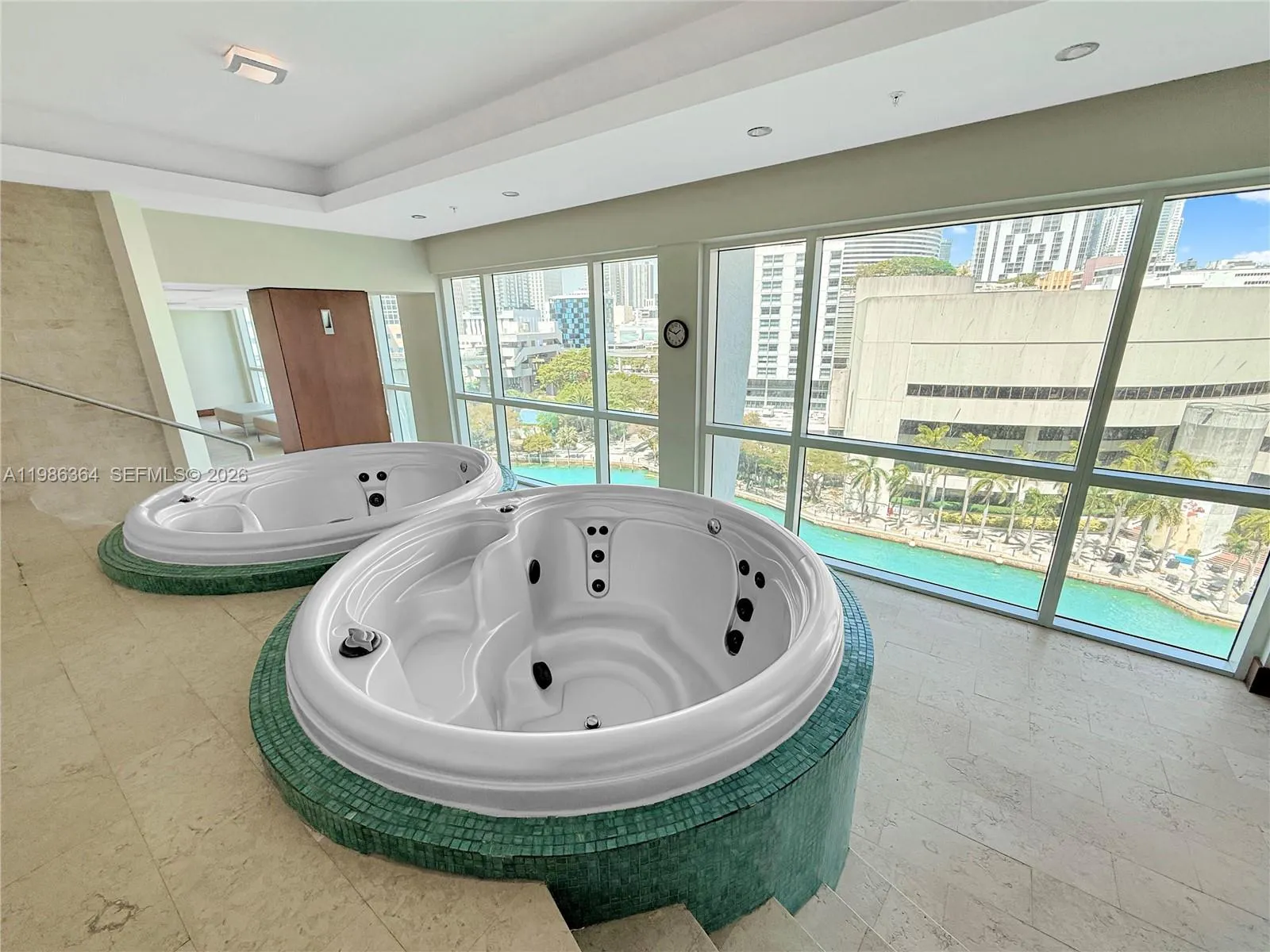 41 Se 5th St 602, Miami, Florida 33131, Miami, Florida 33131, 2 Bedrooms Bedrooms, ,2 BathroomsBathrooms,Residential Lease,For Rent,41 Se 5th St 602, Miami, Florida 33131,A11986364