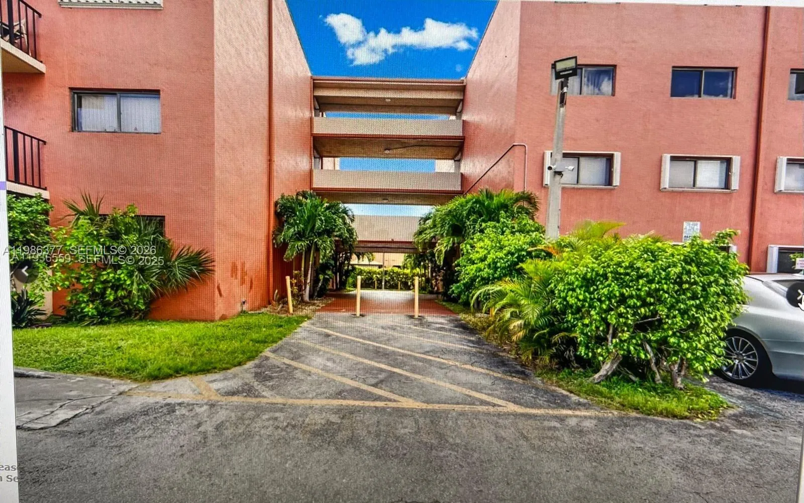 8095 Nw 8th St 103, Miami, Florida 33126, Miami, Florida 33126, 2 Bedrooms Bedrooms, ,2 BathroomsBathrooms,Residential Lease,For Rent,8095 Nw 8th St 103, Miami, Florida 33126,A11986377