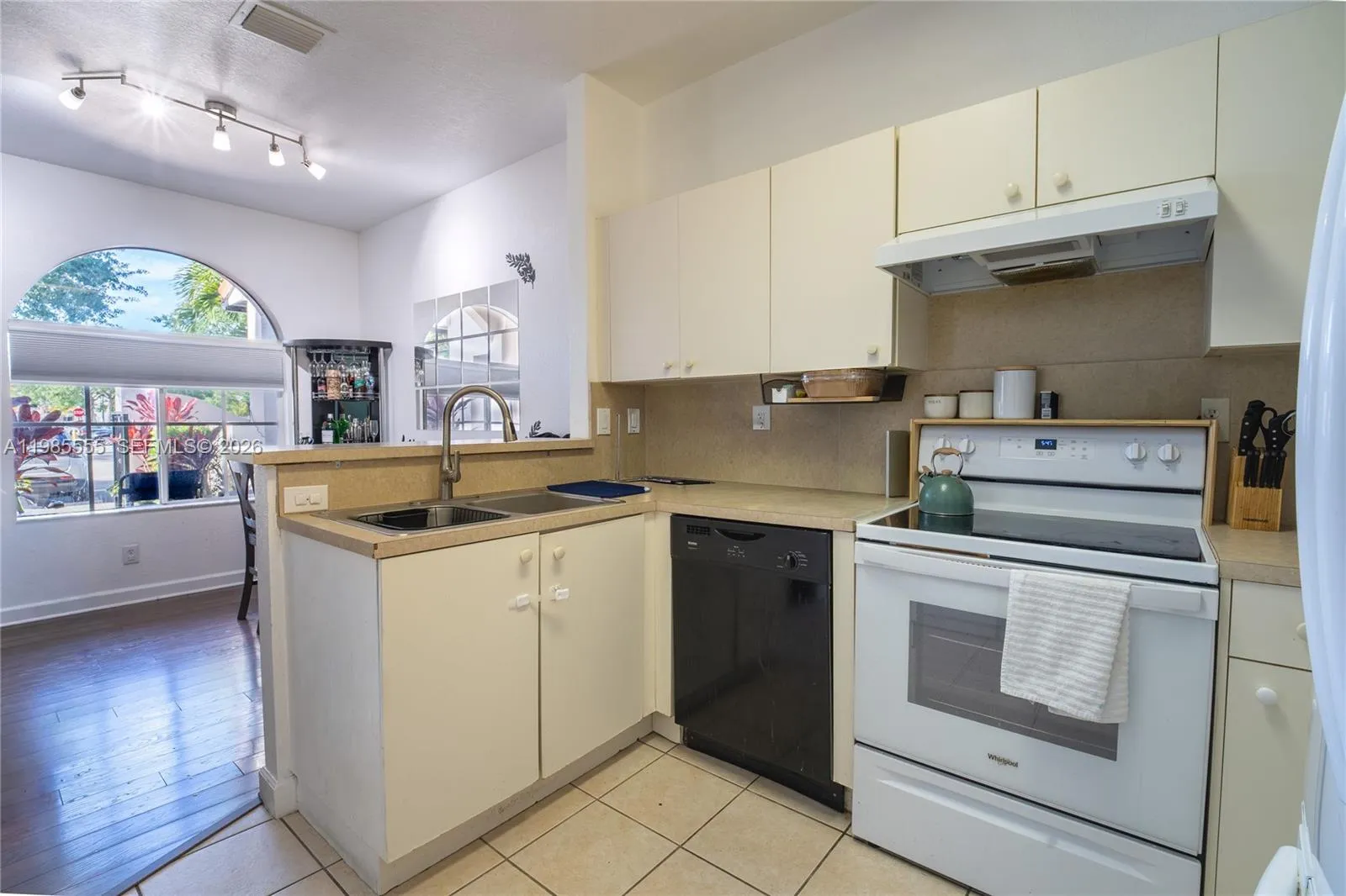 3624 Nw 29th Pl, Lauderdale Lakes, Florida 33311, Lauderdale Lakes, Florida 33311, 2 Bedrooms Bedrooms, ,2 BathroomsBathrooms,Residential,For Sale,3624 Nw 29th Pl, Lauderdale Lakes, Florida 33311,A11985555