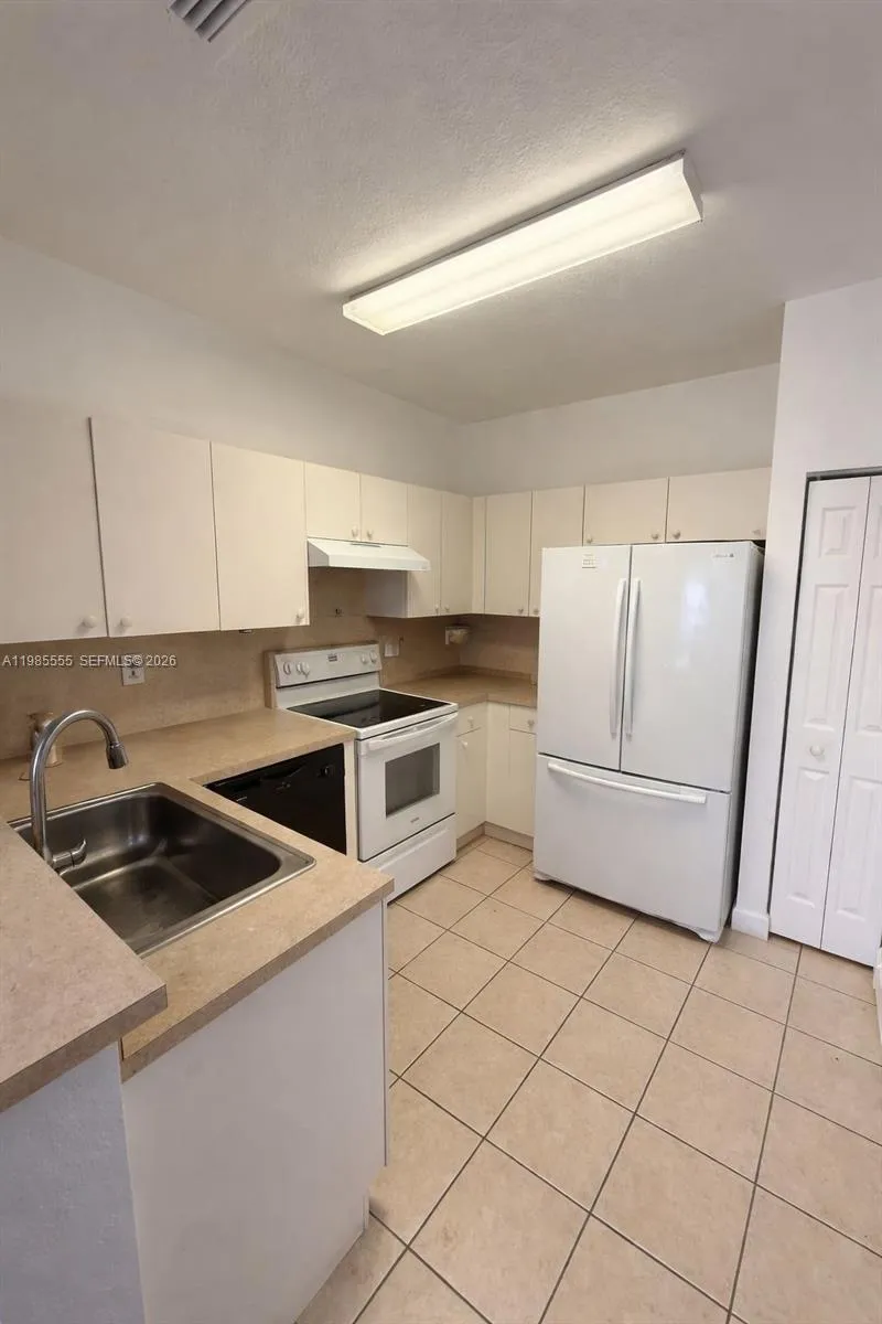 3624 Nw 29th Pl, Lauderdale Lakes, Florida 33311, Lauderdale Lakes, Florida 33311, 2 Bedrooms Bedrooms, ,2 BathroomsBathrooms,Residential,For Sale,3624 Nw 29th Pl, Lauderdale Lakes, Florida 33311,A11985555