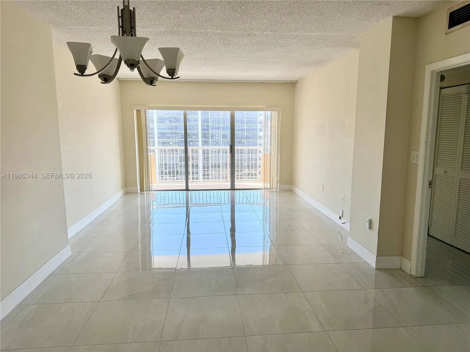 1985 S Ocean Dr 10a, Hallandale Beach, Florida 330, Hallandale Beach, Florida 33009, 1 Bedroom Bedrooms, ,1 BathroomBathrooms,Residential Lease,For Rent,1985 S Ocean Dr 10a, Hallandale Beach, Florida 330,A11986344