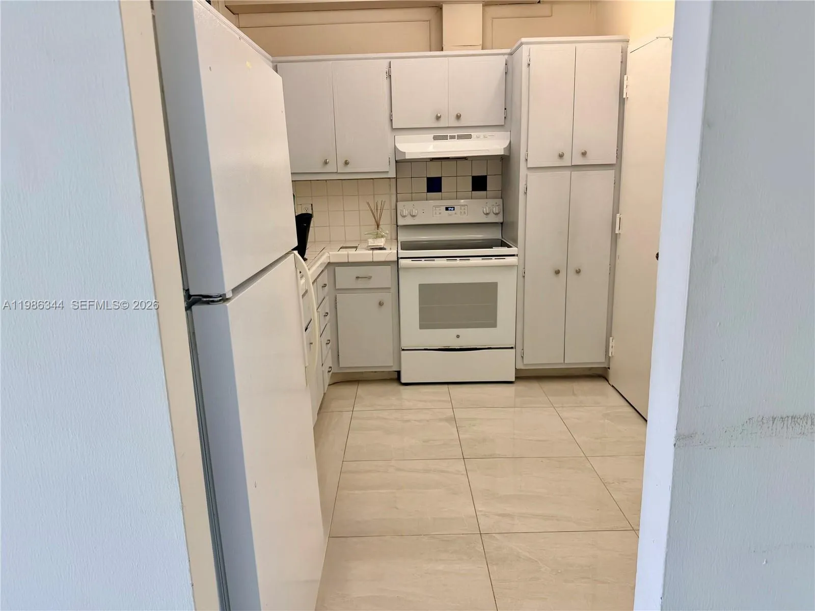 1985 S Ocean Dr 10a, Hallandale Beach, Florida 330, Hallandale Beach, Florida 33009, 1 Bedroom Bedrooms, ,1 BathroomBathrooms,Residential Lease,For Rent,1985 S Ocean Dr 10a, Hallandale Beach, Florida 330,A11986344