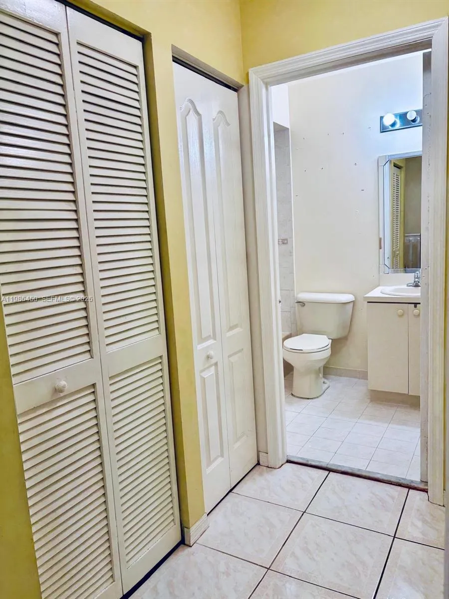 8346 Nw 10th St 1f, Miami, Florida 33126, Miami, Florida 33126, 3 Bedrooms Bedrooms, ,2 BathroomsBathrooms,Residential,For Sale,8346 Nw 10th St 1f, Miami, Florida 33126,A11986450