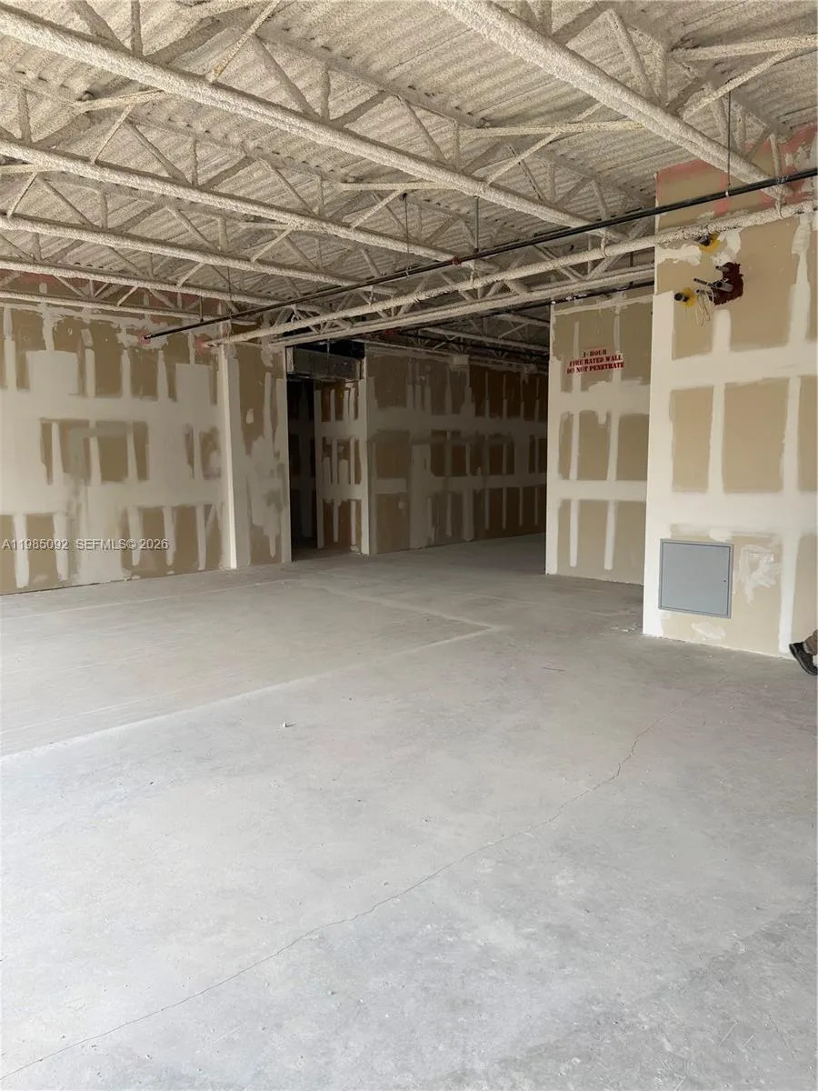 925 Ne 30th Ter 312, Homestead, Florida 33033, Homestead, Florida 33033, ,Commercial Lease,For Rent,925 Ne 30th Ter 312, Homestead, Florida 33033,A11985092