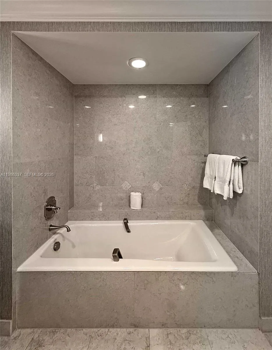 601 N Fort Lauderdale Beach Blvd 713, Fort Lauderd, Fort Lauderdale, Florida 33304, 1 Bedroom Bedrooms, ,1 BathroomBathrooms,Residential,For Sale,601 N Fort Lauderdale Beach Blvd 713, Fort Lauderd,A11986337