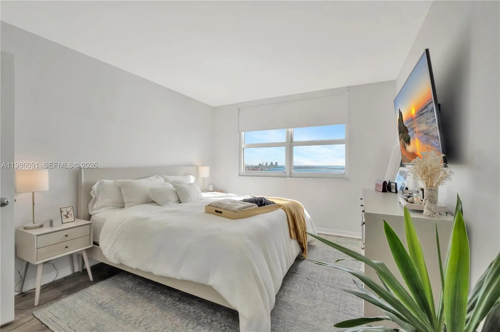 1155 Brickell Bay Dr 3011, Miami, Florida 33131, Miami, Florida 33131, 2 Bedrooms Bedrooms, ,2 BathroomsBathrooms,Residential Lease,For Rent,1155 Brickell Bay Dr 3011, Miami, Florida 33131,A11986091