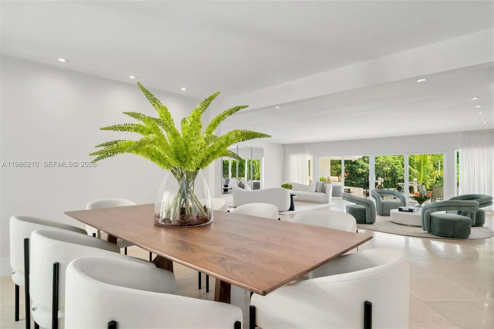 7155 Los Pinos Blvd, Coral Gables, Florida 33143, Coral Gables, Florida 33143, 7 Bedrooms Bedrooms, ,4 BathroomsBathrooms,Residential Lease,For Rent,7155 Los Pinos Blvd, Coral Gables, Florida 33143,A11986210