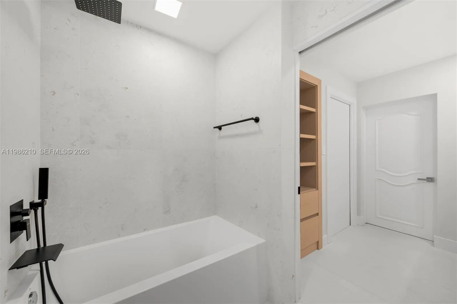 7155 Los Pinos Blvd, Coral Gables, Florida 33143, Coral Gables, Florida 33143, 7 Bedrooms Bedrooms, ,4 BathroomsBathrooms,Residential Lease,For Rent,7155 Los Pinos Blvd, Coral Gables, Florida 33143,A11986210