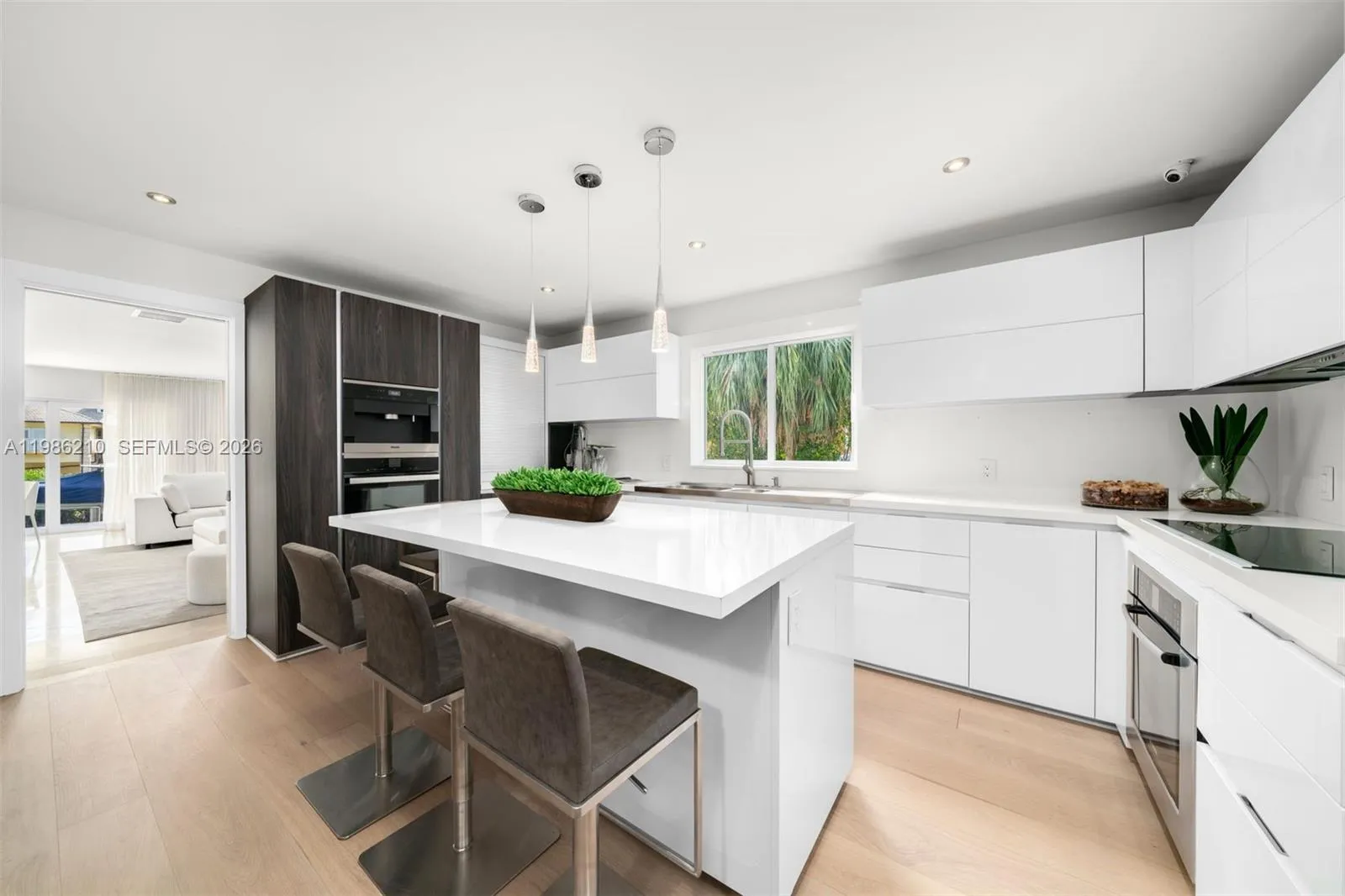 7155 Los Pinos Blvd, Coral Gables, Florida 33143, Coral Gables, Florida 33143, 7 Bedrooms Bedrooms, ,4 BathroomsBathrooms,Residential Lease,For Rent,7155 Los Pinos Blvd, Coral Gables, Florida 33143,A11986210