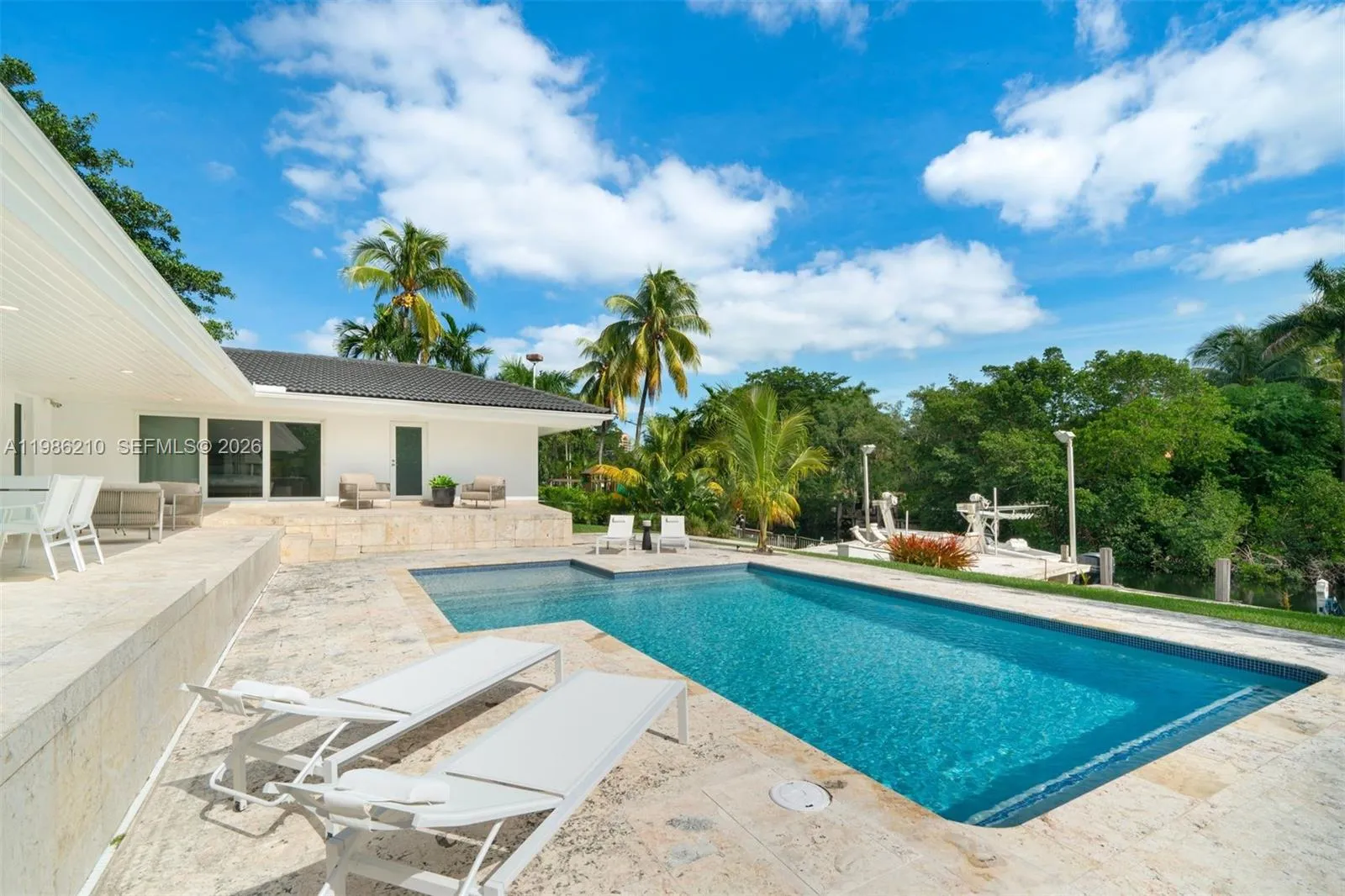7155 Los Pinos Blvd, Coral Gables, Florida 33143, Coral Gables, Florida 33143, 7 Bedrooms Bedrooms, ,4 BathroomsBathrooms,Residential Lease,For Rent,7155 Los Pinos Blvd, Coral Gables, Florida 33143,A11986210