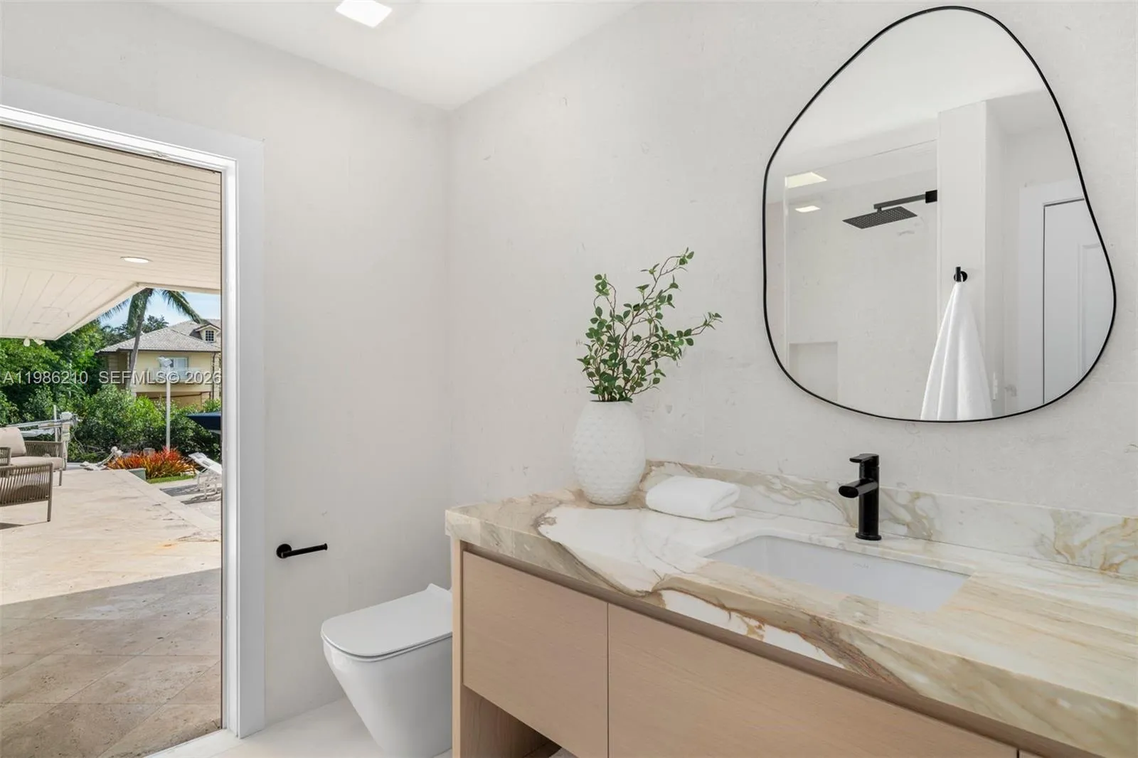 7155 Los Pinos Blvd, Coral Gables, Florida 33143, Coral Gables, Florida 33143, 7 Bedrooms Bedrooms, ,4 BathroomsBathrooms,Residential Lease,For Rent,7155 Los Pinos Blvd, Coral Gables, Florida 33143,A11986210