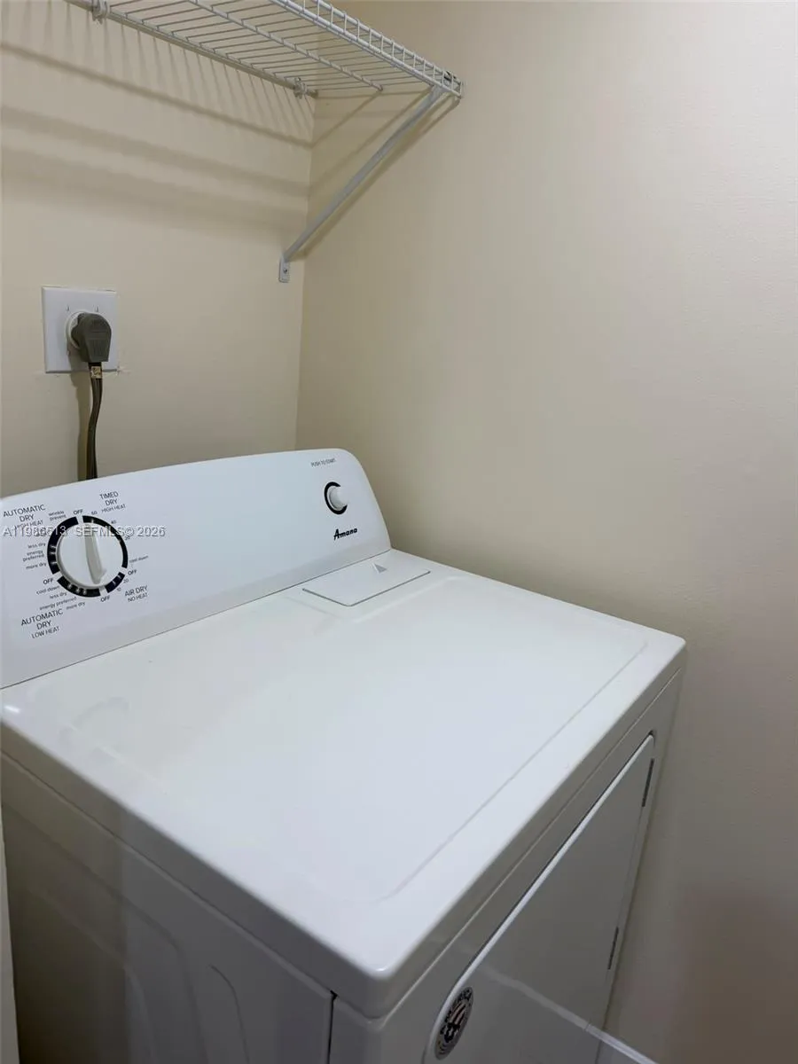 560 S Park Rd 36-7, Hollywood, Florida 33021, Hollywood, Florida 33021, 2 Bedrooms Bedrooms, ,2 BathroomsBathrooms,Residential Lease,For Rent,560 S Park Rd 36-7, Hollywood, Florida 33021,A11986513