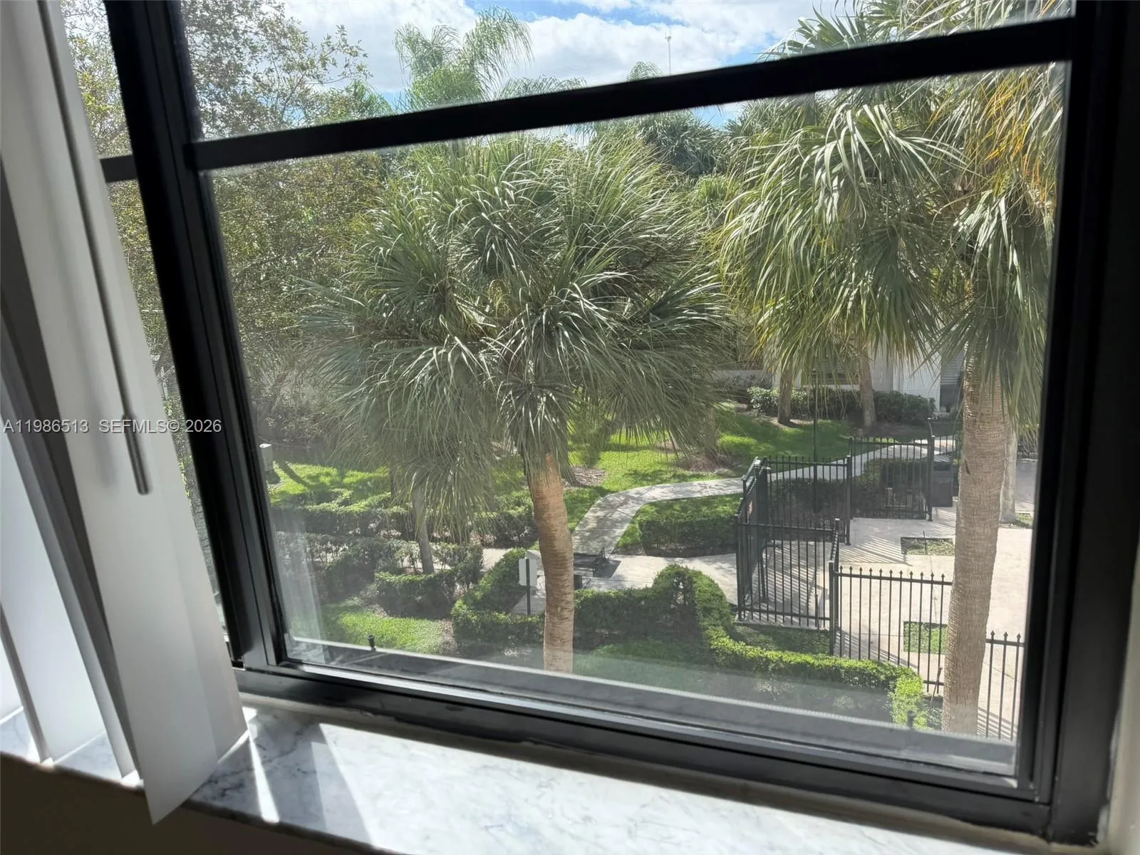 560 S Park Rd 36-7, Hollywood, Florida 33021, Hollywood, Florida 33021, 2 Bedrooms Bedrooms, ,2 BathroomsBathrooms,Residential Lease,For Rent,560 S Park Rd 36-7, Hollywood, Florida 33021,A11986513