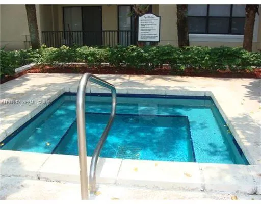 560 S Park Rd 36-7, Hollywood, Florida 33021, Hollywood, Florida 33021, 2 Bedrooms Bedrooms, ,2 BathroomsBathrooms,Residential Lease,For Rent,560 S Park Rd 36-7, Hollywood, Florida 33021,A11986513