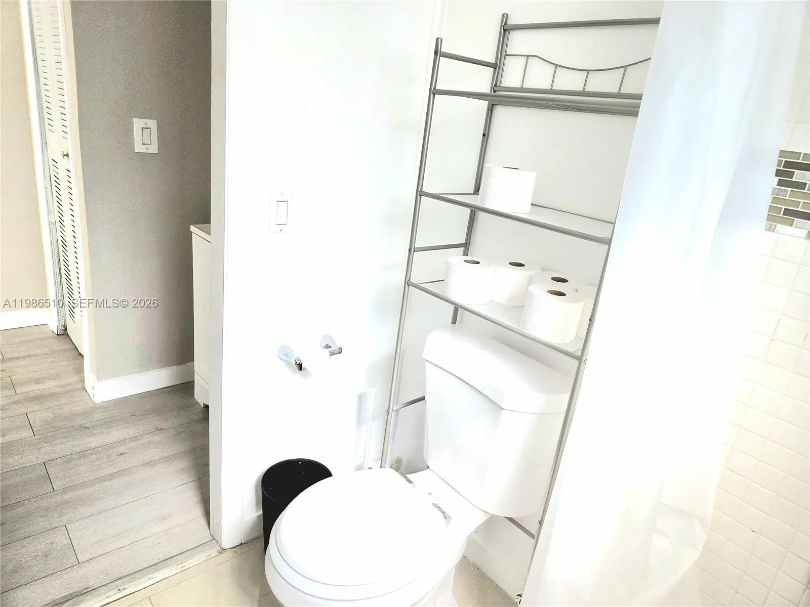 1700 Ne 191st St 100, Miami, Florida 33179, Miami, Florida 33179, 1 Bedroom Bedrooms, ,1 BathroomBathrooms,Residential Lease,For Rent,1700 Ne 191st St 100, Miami, Florida 33179,A11986510
