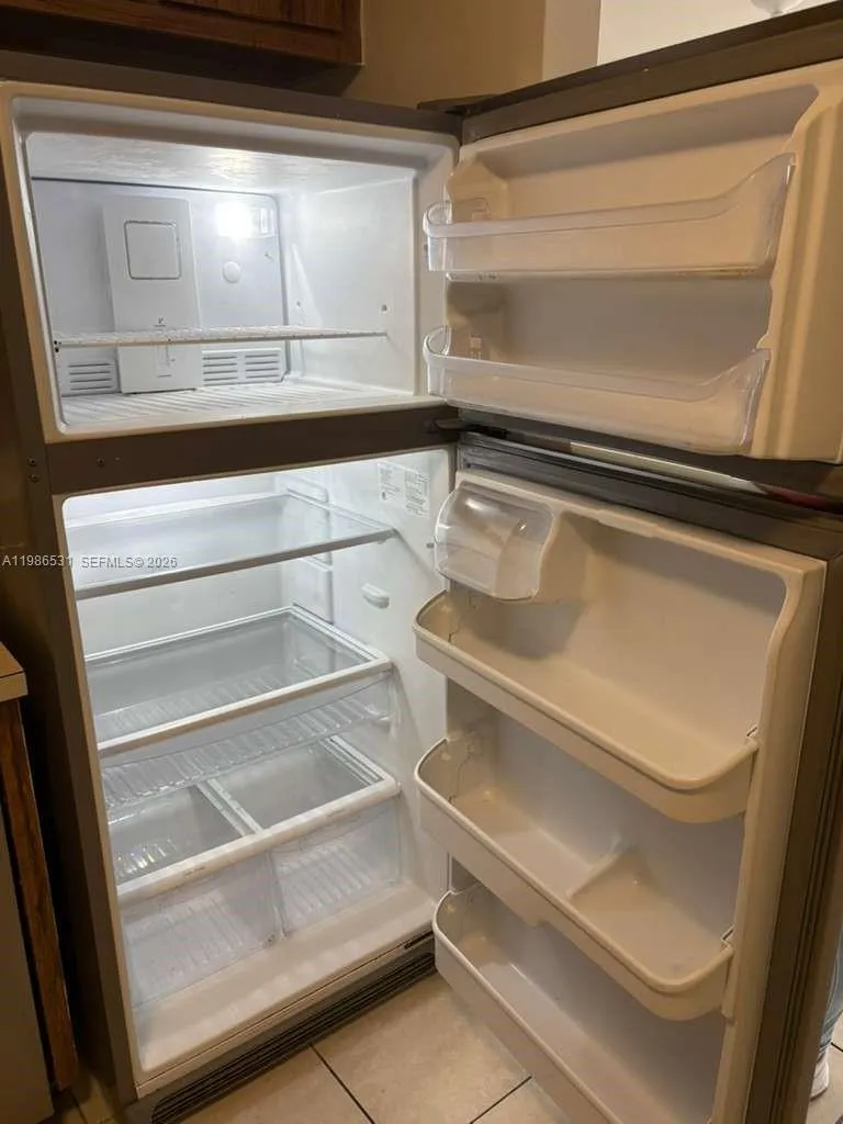 7955 Sw 104th St 101d, Miami, Florida 33156, Miami, Florida 33156, 3 Bedrooms Bedrooms, ,2 BathroomsBathrooms,Residential Lease,For Rent,7955 Sw 104th St 101d, Miami, Florida 33156,A11986531