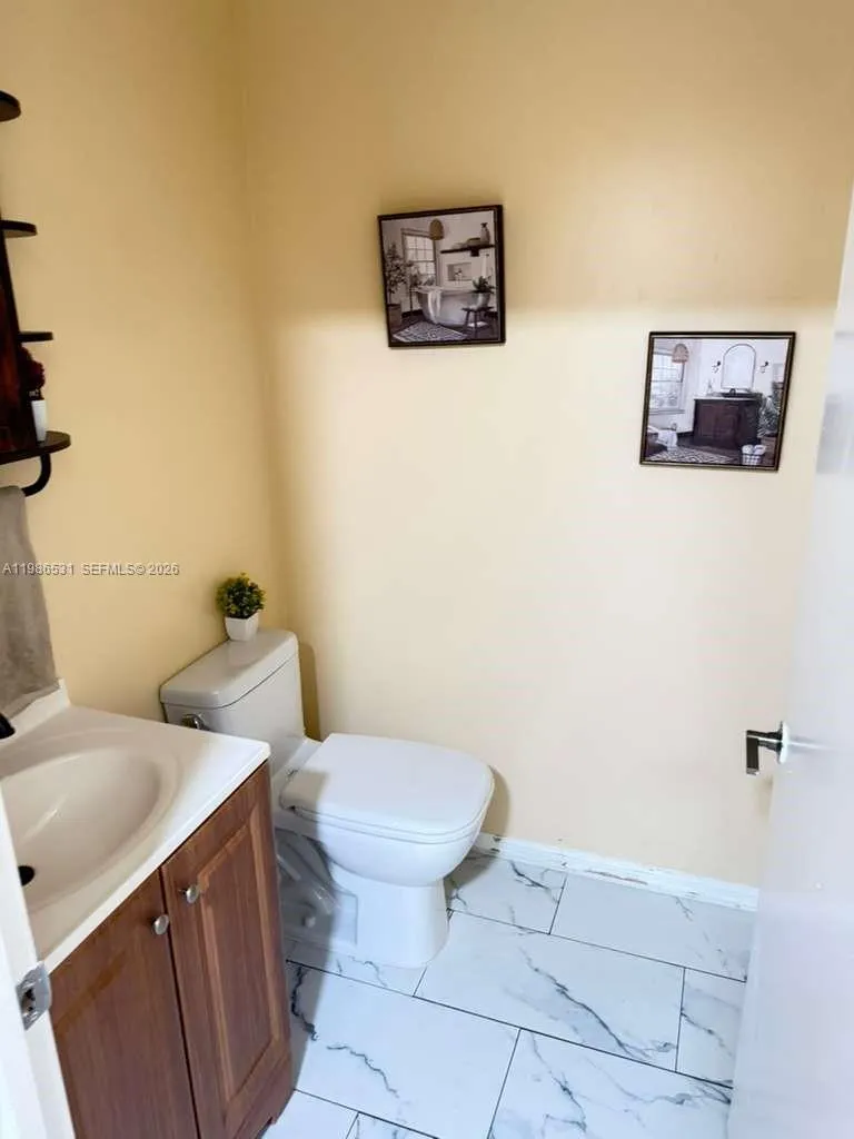 7955 Sw 104th St 101d, Miami, Florida 33156, Miami, Florida 33156, 3 Bedrooms Bedrooms, ,2 BathroomsBathrooms,Residential Lease,For Rent,7955 Sw 104th St 101d, Miami, Florida 33156,A11986531