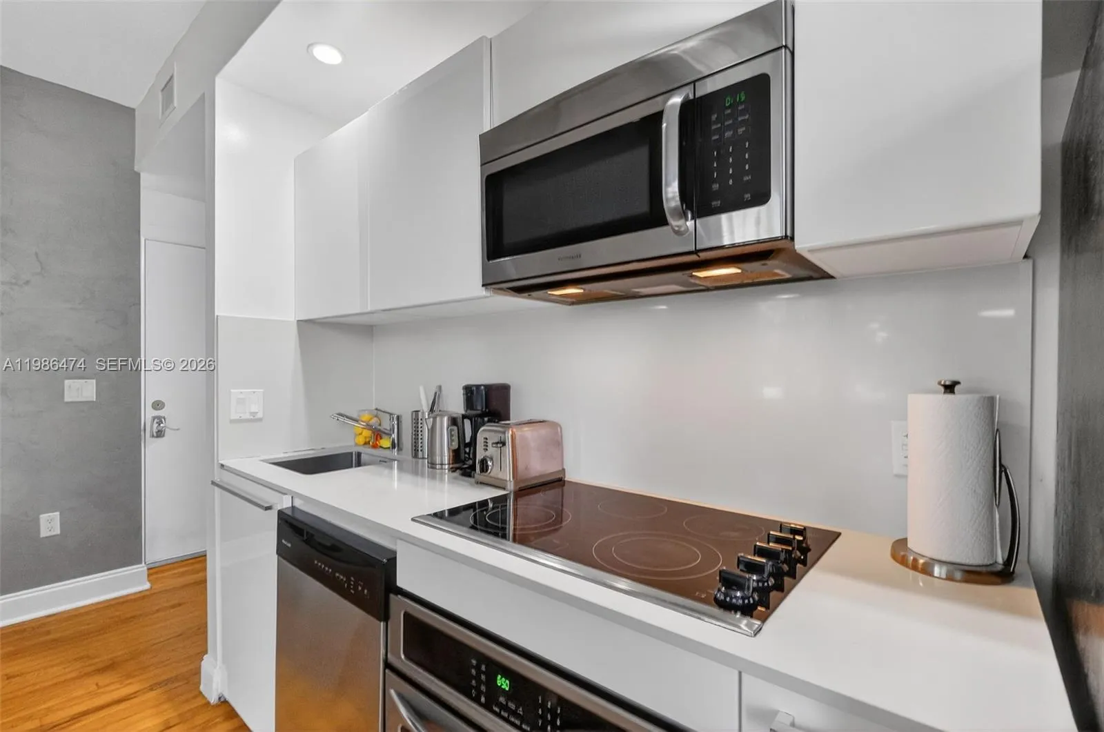 1410 Euclid Ave 2, Miami Beach, Florida 33139, Miami Beach, Florida 33139, 2 Bedrooms Bedrooms, ,2 BathroomsBathrooms,Residential Lease,For Rent,1410 Euclid Ave 2, Miami Beach, Florida 33139,A11986474