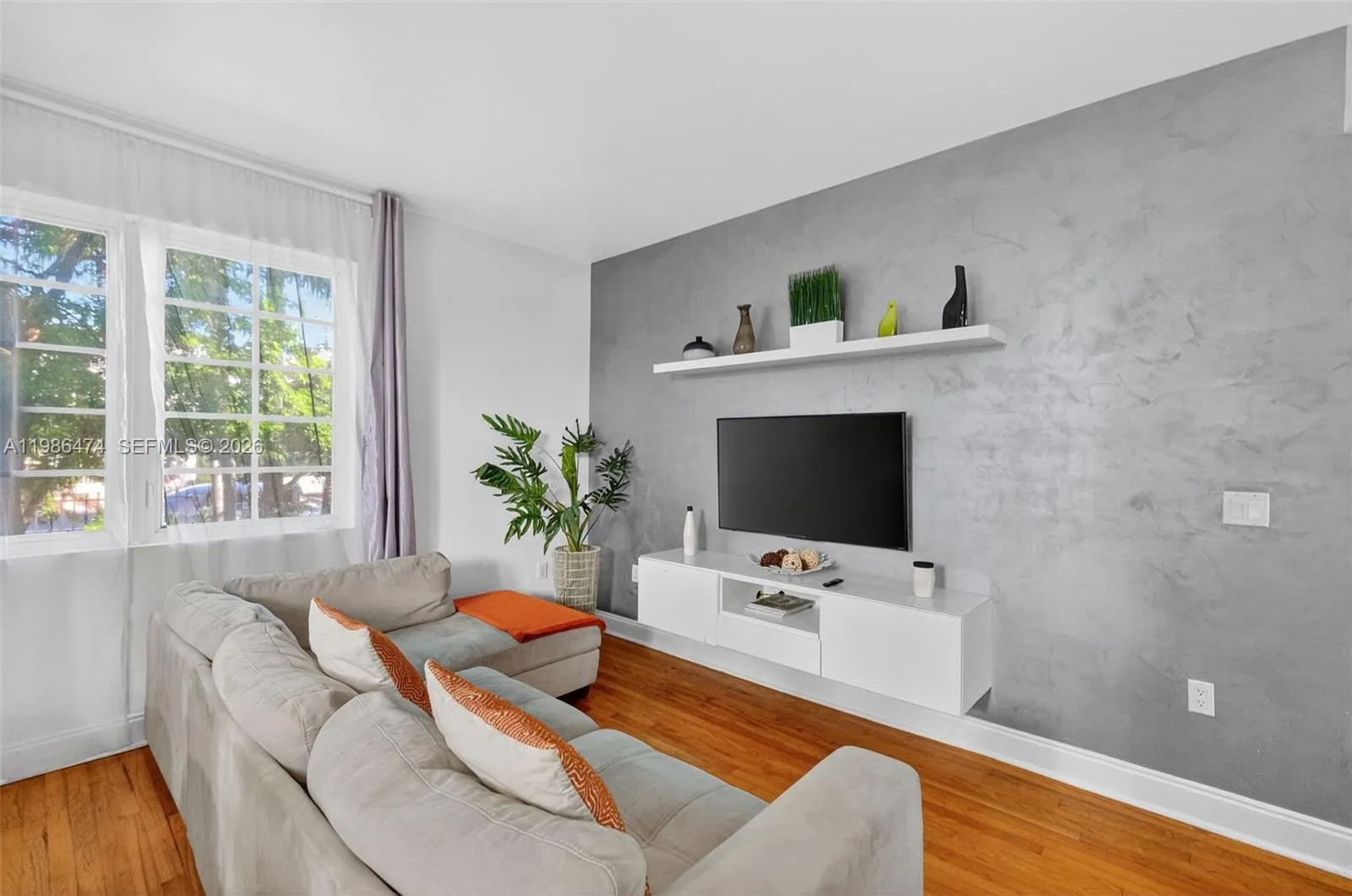1410 Euclid Ave 2, Miami Beach, Florida 33139, Miami Beach, Florida 33139, 2 Bedrooms Bedrooms, ,2 BathroomsBathrooms,Residential Lease,For Rent,1410 Euclid Ave 2, Miami Beach, Florida 33139,A11986474