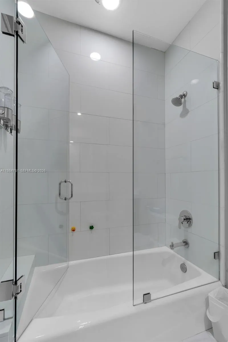 900 Brickell Key Blvd 2904, Miami, Florida 33131, Miami, Florida 33131, 4 Bedrooms Bedrooms, ,4 BathroomsBathrooms,Residential,For Sale,900 Brickell Key Blvd 2904, Miami, Florida 33131,A11984751