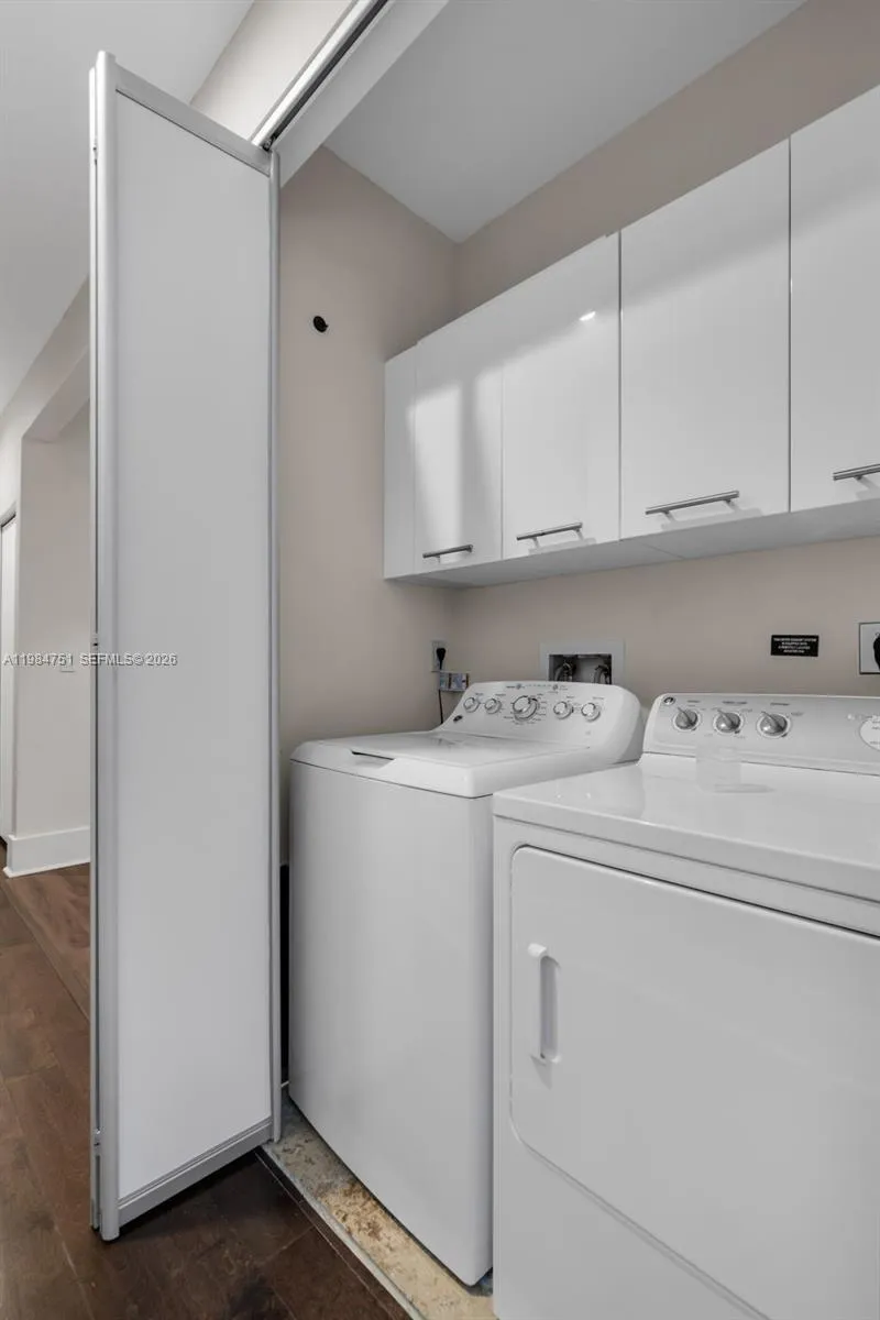 900 Brickell Key Blvd 2904, Miami, Florida 33131, Miami, Florida 33131, 4 Bedrooms Bedrooms, ,4 BathroomsBathrooms,Residential,For Sale,900 Brickell Key Blvd 2904, Miami, Florida 33131,A11984751