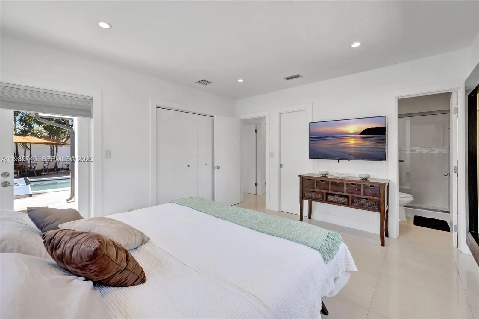 2506 Ne 30th St, Fort Lauderdale, Florida 33306, Fort Lauderdale, Florida 33306, 4 Bedrooms Bedrooms, ,3 BathroomsBathrooms,Residential,For Sale,2506 Ne 30th St, Fort Lauderdale, Florida 33306,A11985746