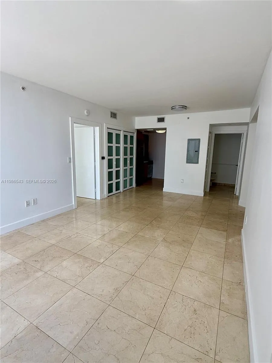 6365 Collins Ave 904, Miami Beach, Florida 33141, Miami Beach, Florida 33141, 1 Bedroom Bedrooms, ,1 BathroomBathrooms,Residential,For Sale,6365 Collins Ave 904, Miami Beach, Florida 33141,A11986543