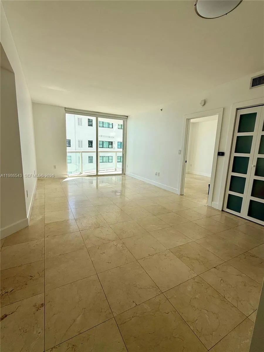 6365 Collins Ave 904, Miami Beach, Florida 33141, Miami Beach, Florida 33141, 1 Bedroom Bedrooms, ,1 BathroomBathrooms,Residential,For Sale,6365 Collins Ave 904, Miami Beach, Florida 33141,A11986543
