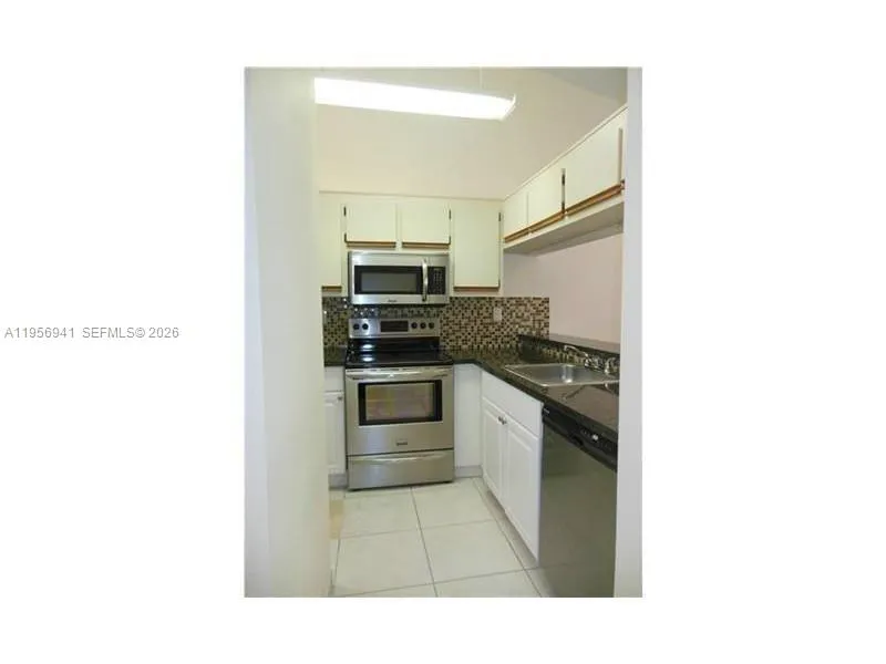 9061 Sw 141st Pl 9061, Miami, Florida 33186, Miami, Florida 33186, 2 Bedrooms Bedrooms, ,2 BathroomsBathrooms,Residential Lease,For Rent,9061 Sw 141st Pl 9061, Miami, Florida 33186,A11956941