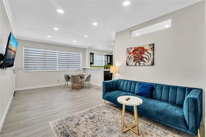 10004 E Bay Harbor Dr 8, Bay Harbor Islands, Florida 33154