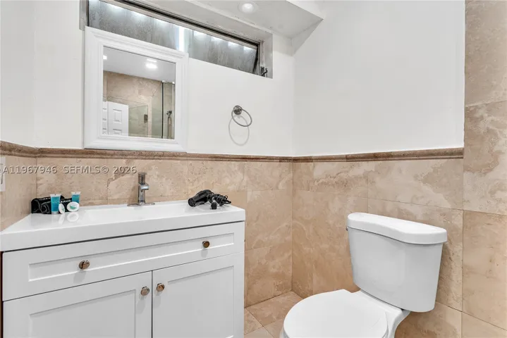 10004 E Bay Harbor Dr 8, Bay Harbor Islands, Florida 33154