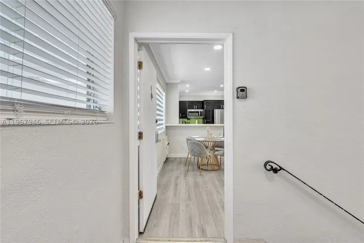 10004 E Bay Harbor Dr 8, Bay Harbor Islands, Florida 33154