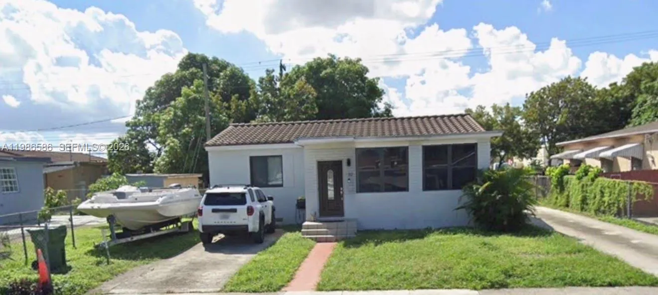 52 E 50th Pl, Hialeah, Florida 33013, Hialeah, Florida 33013, 4 Bedrooms Bedrooms, ,3 BathroomsBathrooms,Residential,For Sale,52 E 50th Pl, Hialeah, Florida 33013,A11986586