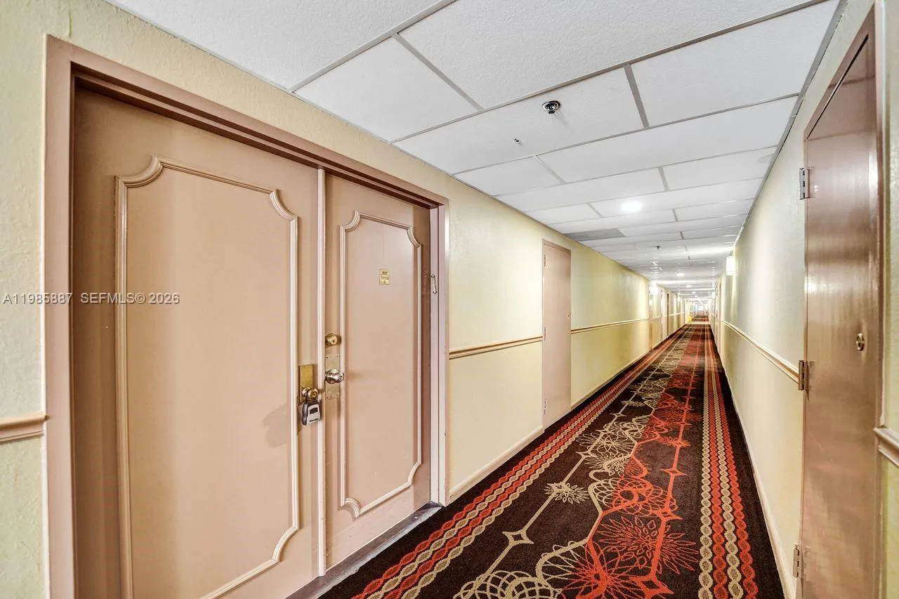 4001 Hillcrest Dr 602-4, Hollywood, Florida 33021, Hollywood, Florida 33021, 3 Bedrooms Bedrooms, ,2 BathroomsBathrooms,Residential,For Sale,4001 Hillcrest Dr 602-4, Hollywood, Florida 33021,A11985887